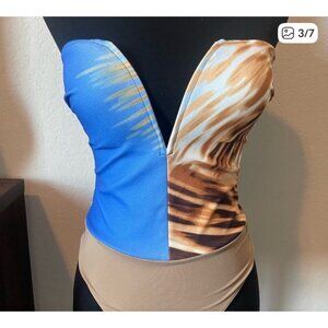 JLux Label Tropical One-Piece Swimsuit With Plunge Neckline NWT